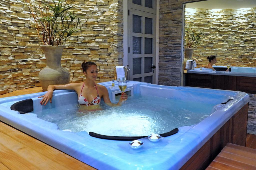 Ristorante Albergo Ca' Vittoria Tigliole Ngoại thất bức ảnh