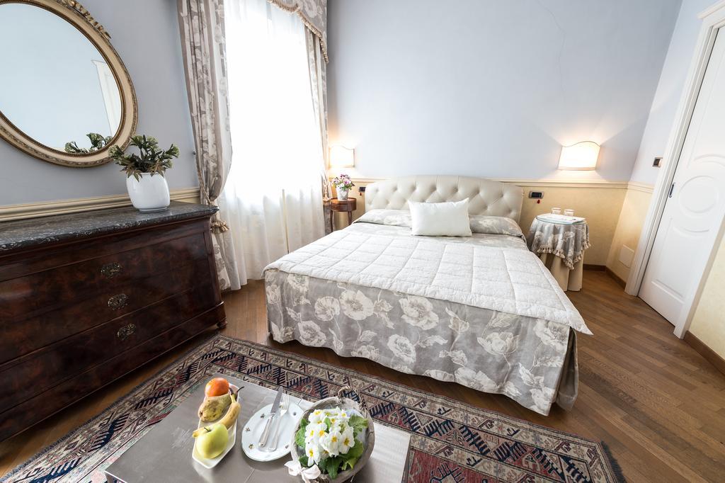 Ristorante Albergo Ca' Vittoria Tigliole Phòng bức ảnh